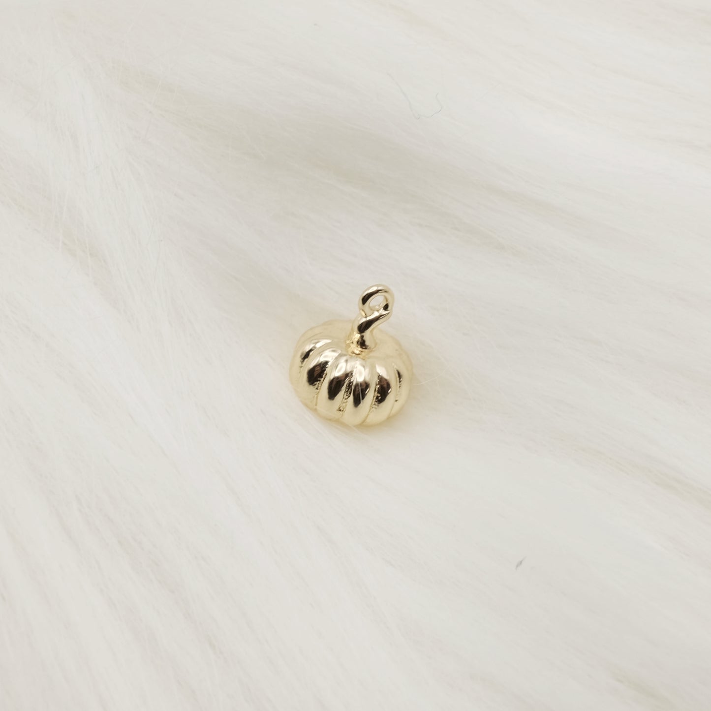 Small Pumpkin Charm