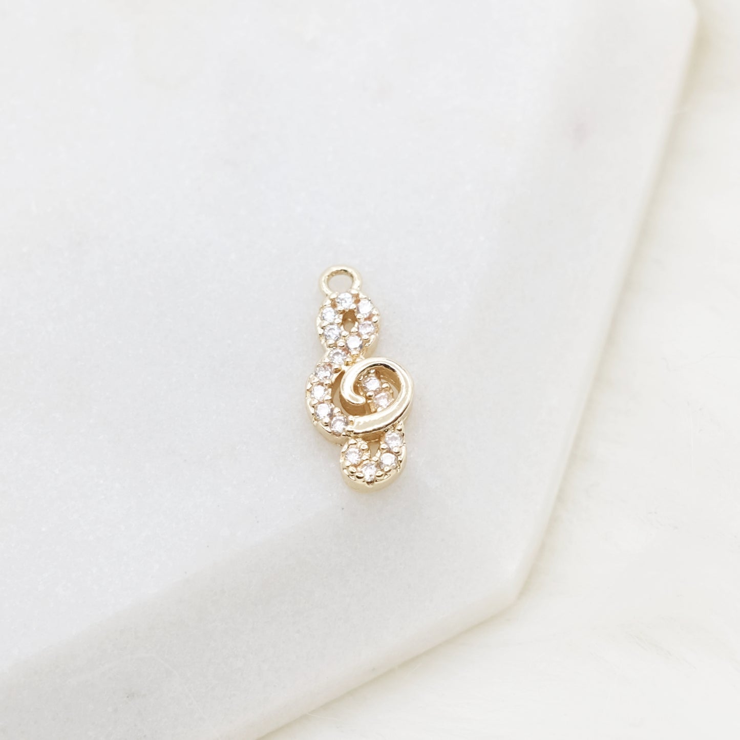Glimmer Clef Charm