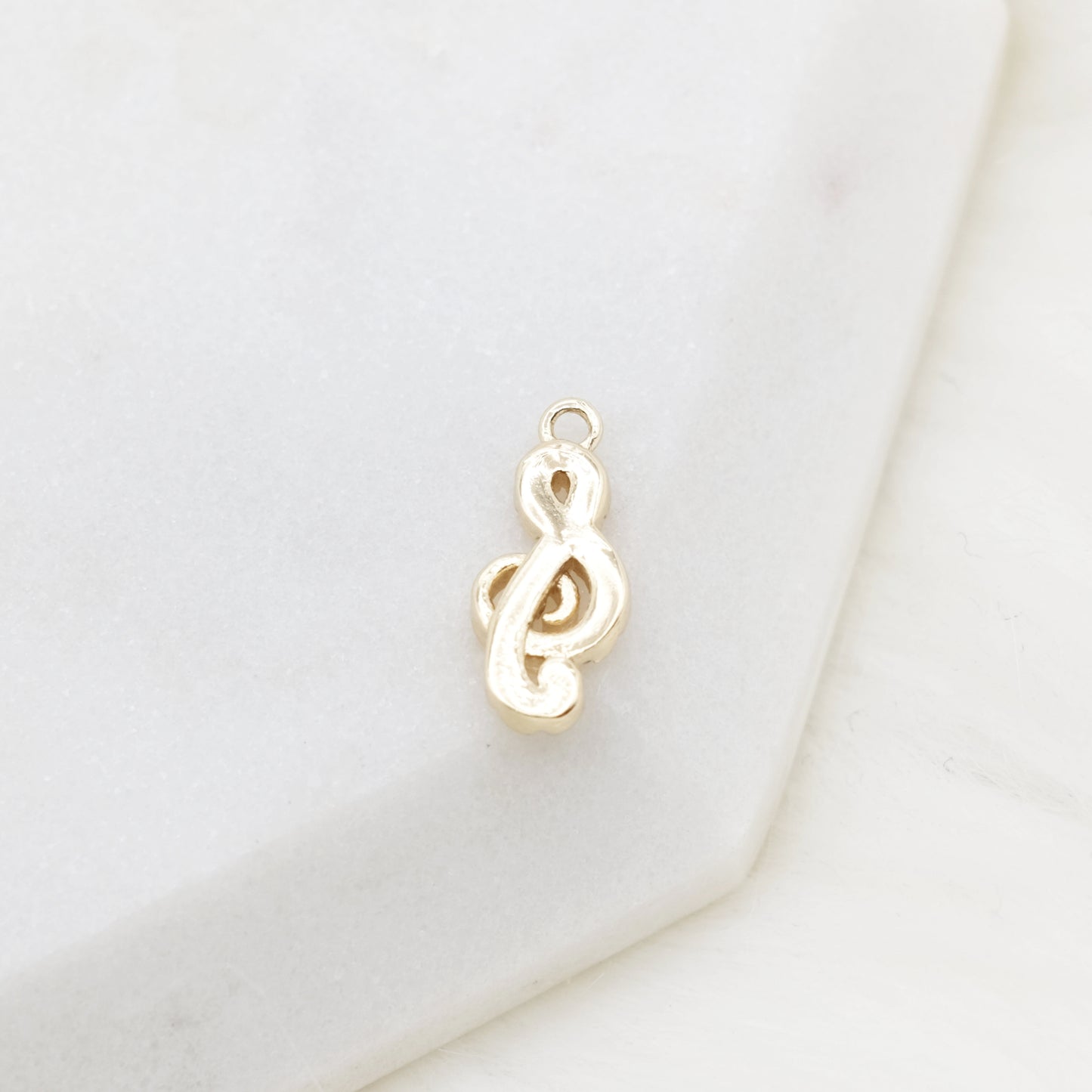 Glimmer Clef Charm