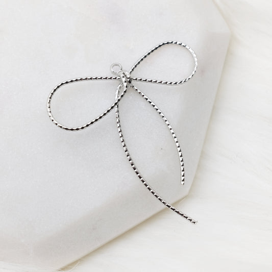 Lustrous Thread Charm