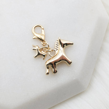 Year of the Horse charm (golden)