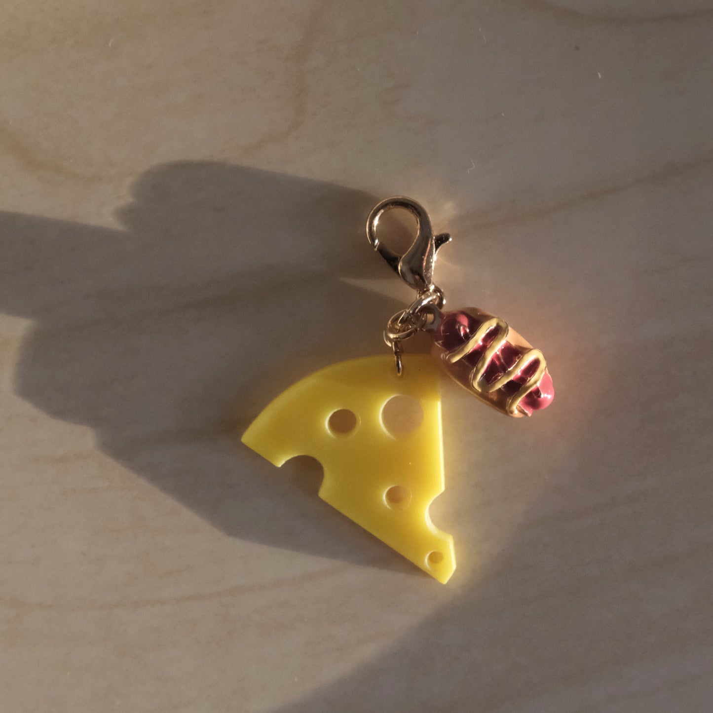 Cheesy Hotdog Lil-Charmlet