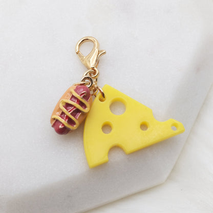 Cheesy Hotdog Lil-Charmlet