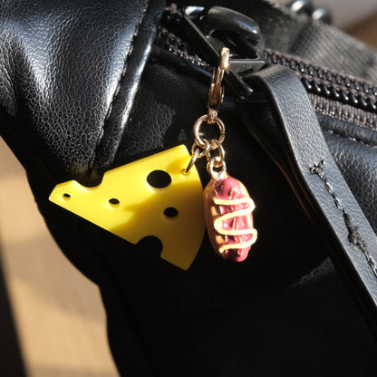 Cheesy Hotdog Lil-Charmlet