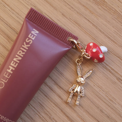 Woodland Hop Lil-Charmlet