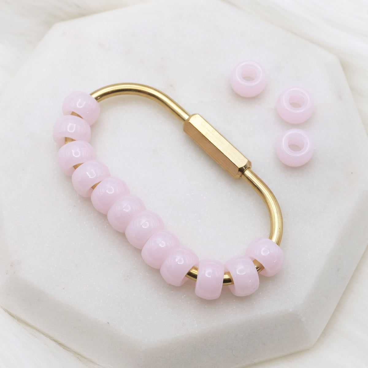 Charm Keeper Screw-Lock Carabiner