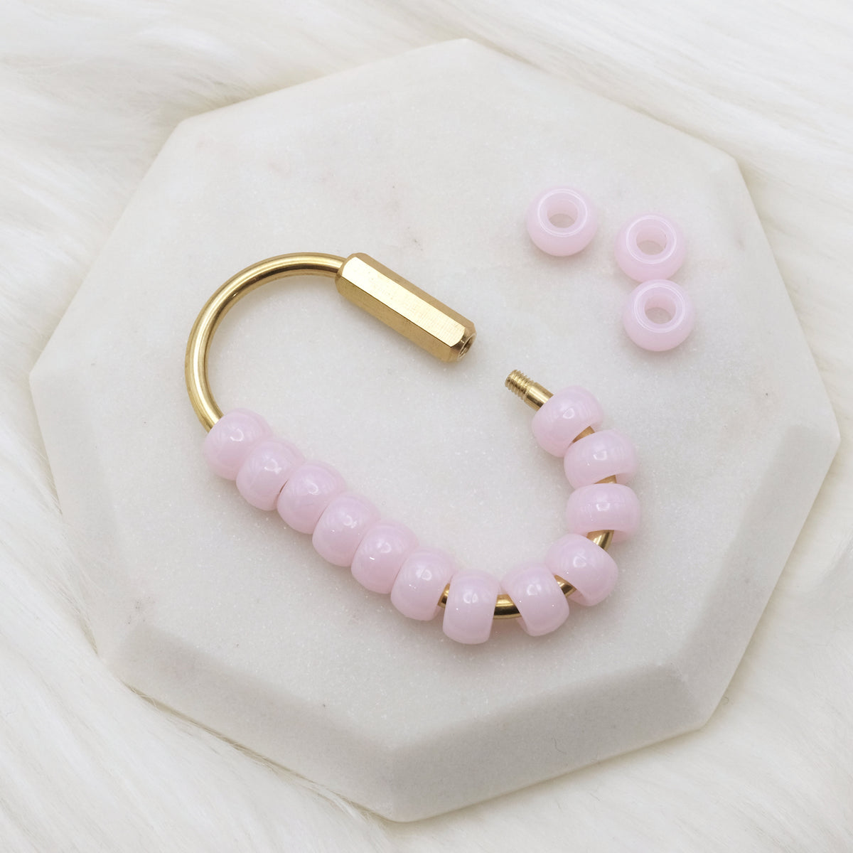 Charm Keeper Screw-Lock Carabiner